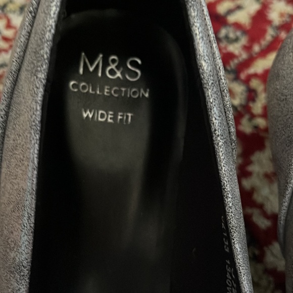 NWOT display heels size 11 or 12 - Picture 7 of 8